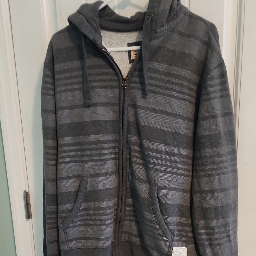 Gray Striped Hoodie (D-8)